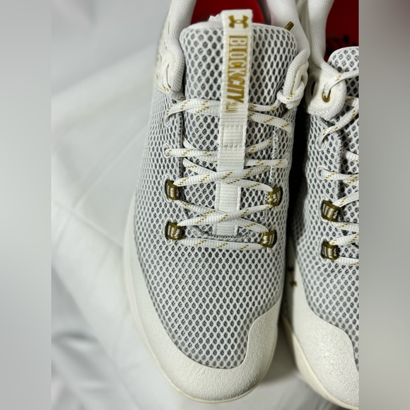 UNDER ARMOUR WOMEN'S HOVR BLOCK CITY 3.0 VOLLEYBALL SHOE size 14 - Picture 5 of 11